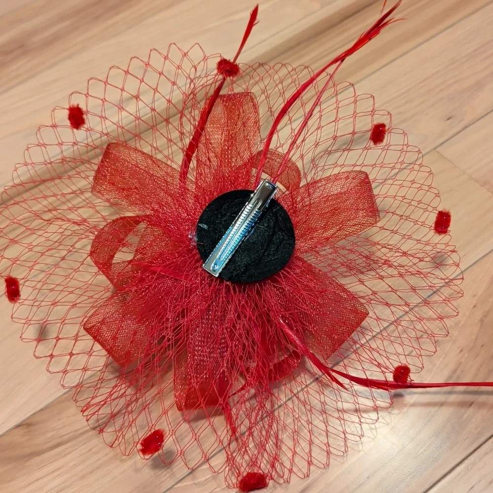 Beautiful Red Fascinator - Clip On